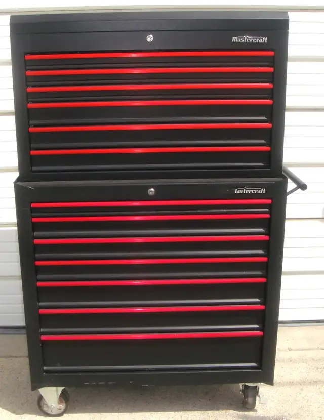 MASTERCRAFT 13 DRAWER 16 GUAGE STEEL TOOL CHEST / BOX