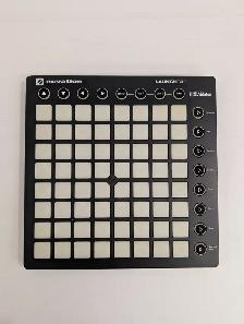 (B1417) Novation Launchpad grid controller - Photo 2