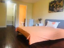 A beautiful master bedroom/parking near UTM for rent - Photo 2