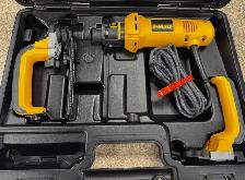 DEWALT DW660SK 5-Amp 30,000 RPM Corded Rotary Cut-Out Tool Kit