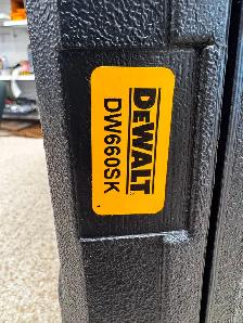 DEWALT DW660SK 5-Amp 30,000 RPM Corded Rotary Cut-Out Tool Kit - Photo 8