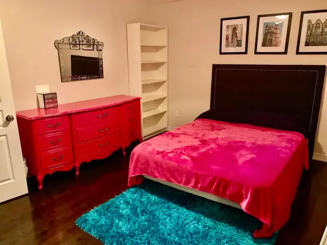 1 Student Bedroom Available for Rent