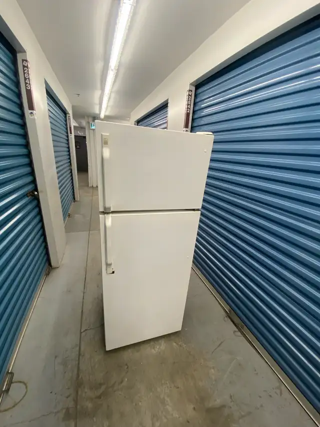 KENMORE TOP FREEZER FRIDGE