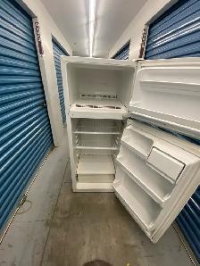 KENMORE TOP FREEZER FRIDGE - Photo 4