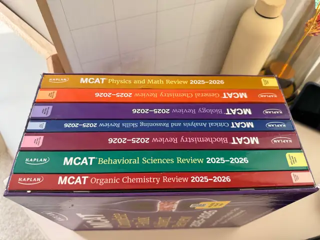 Kaplan MCAT books