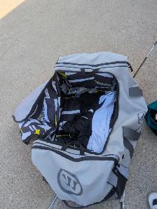 Warrior Hockey Bag - Photo 2