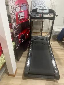 flaman treadmill- great condition