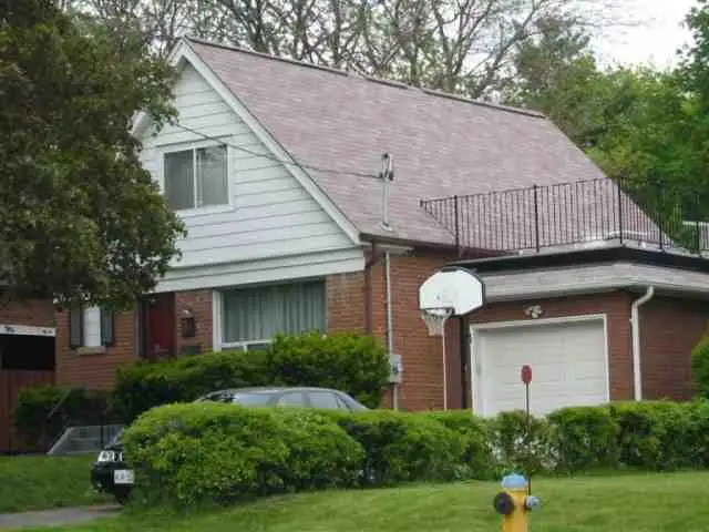 Basement 2Bedroom,House,Rent $1400,Victoria Pk Ave & Eglinton Av