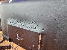 RCA 50' LED TV - Photo 2