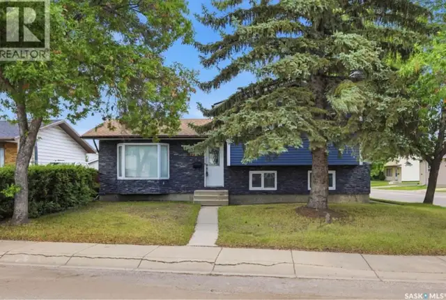 483 Wakabayashi Crescent