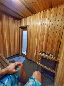 Spacious Private Room (Den) For Rent - Next to Square One - Photo 16
