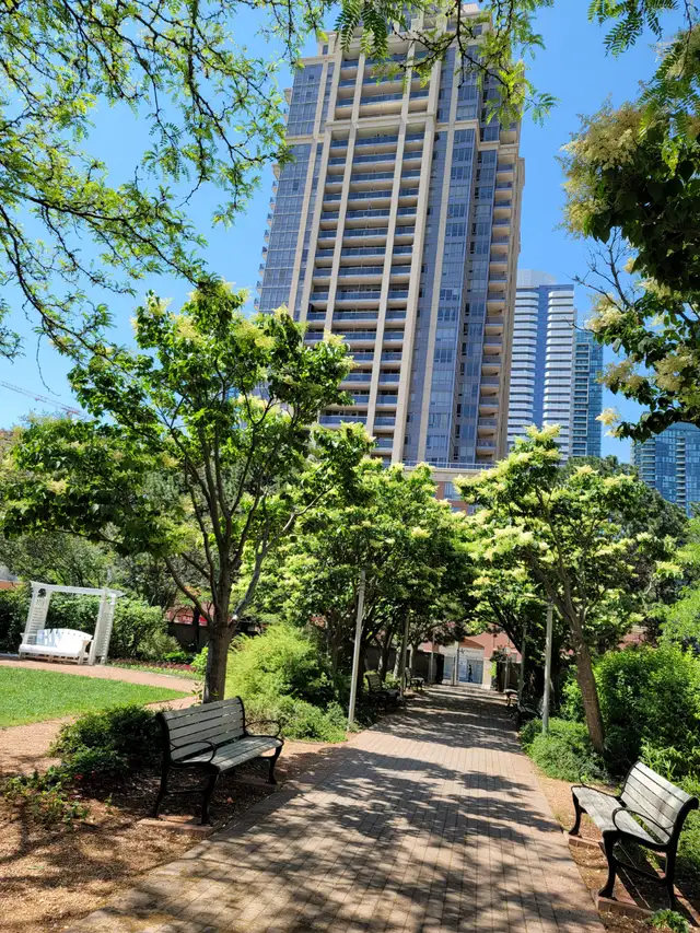 SHARED CONDO - PRIVATE ROOM (DEN) FOR RENT - SQUARE ONE MALL