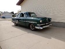 1953 Ford Club Coupe