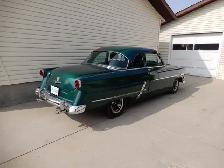 1953 Ford Club Coupe - Photo 3
