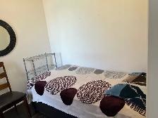 Private Room For Rent in Upper House - Photo 3