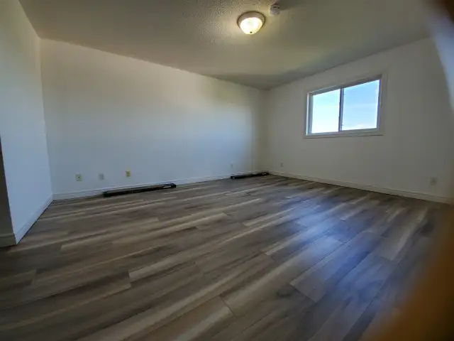 Room showing Sun. Aug. 9, for Trent students