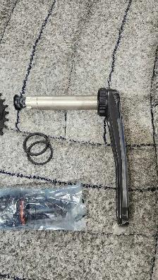 Shimano Cues U6000-1 CRANKSET and Bottom bracket - Photo 4
