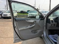 2013 Toyota Corolla - Photo 9