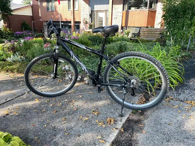 Haro V1 Mountain Bike