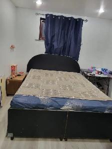 ROOM IN SHARING FOR 1 GIRL WITH PUNJABI FOOD-$500-MALTON-1ST SEP - Photo 3