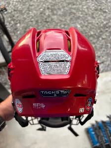 CCM Helmet - Photo 3