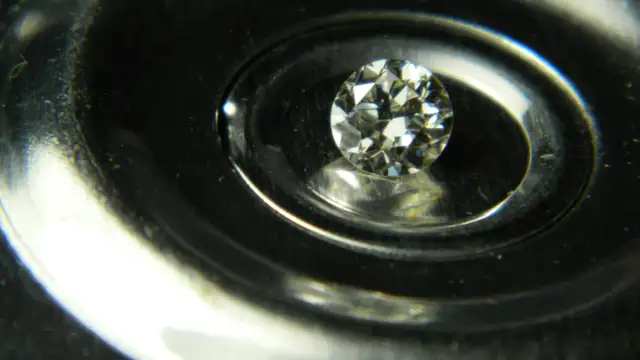 Diamand Blanc Rond naturel 78 points 1960-1970 Couleur GH