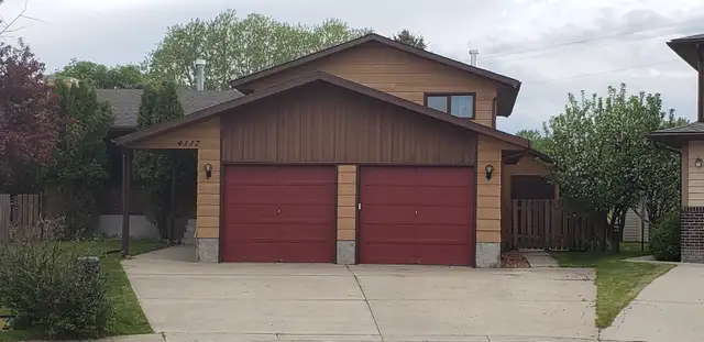 Spacious 4 Bed, 3 Bath Bi-Level – Quiet Cul-de-Sac – $2,750 (Uti