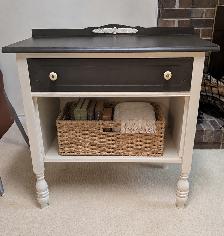 Table - Solid Wood – refinished in a white and deep brown colour - Photo 2