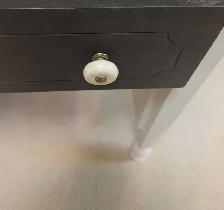 Table - Solid Wood – refinished in a white and deep brown colour - Photo 6