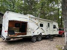 2013 KZ Spree 30ft camper trailer