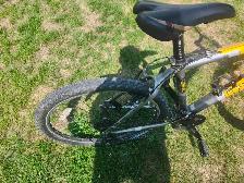 Adult Mountain Bike For Sale - Photo 7