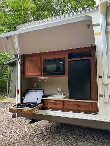 2013 KZ Spree 30ft camper trailer - Photo 7