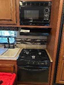 2013 KZ Spree 30ft camper trailer - Photo 10