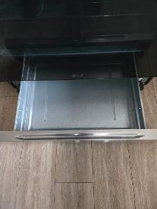 LG 4 burner convection oven - Photo 4