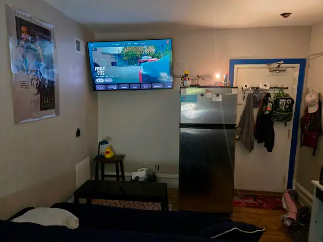 FREE RENT!Large Suite! Steps from Elgin and the Canal