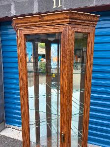 Single Door Curio Cabinet - Photo 4