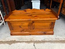 Storage Bench - Photo 2