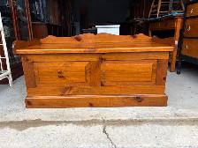 Storage Bench - Photo 10