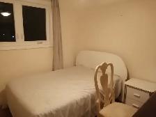 Available Now, Large Bedroom QEW/Mississauga Rd, all included - Photo 5