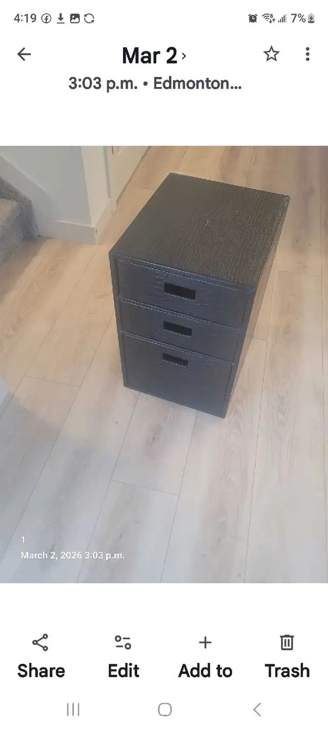 3 drawers side table