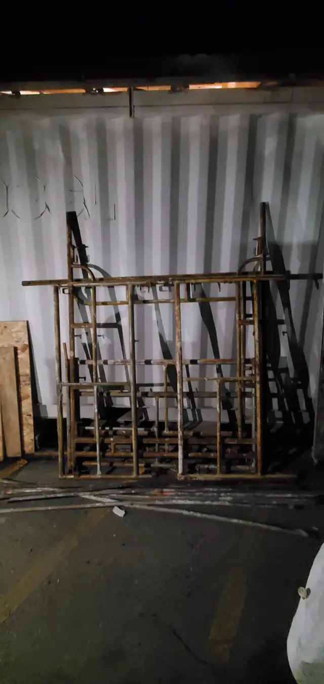 commercial scaffolding