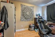 McMaster Student Room for Rent – Utilities Included - Photo 8