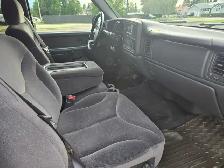2002 GMC Sierra SLE 1500HD Low Km’s - Photo 6
