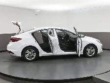 2020 Hyundai Elantra Preferred Call 902-466-9550 Apple CarPlay/ - Photo 52