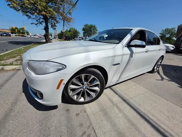 2014 BMW 5-Series 4dr Sdn 528i xDrive AWD
