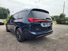 2022 CHRYSLER PACIFICA TOURING L - Photo 6