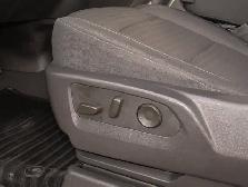 2025 Chevrolet Silverado 1500 LT 5.3L | Heated Bucket Seats - Photo 17