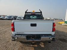2015 GMC Sierra 2500HD - Photo 4