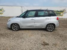 2014 FIAT 500L - Photo 2
