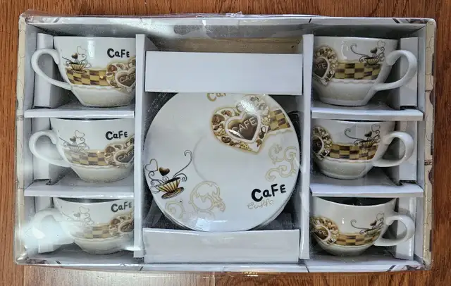 BRAND NEW IN BOX! 6 CUP AND 6 SAUCER SET